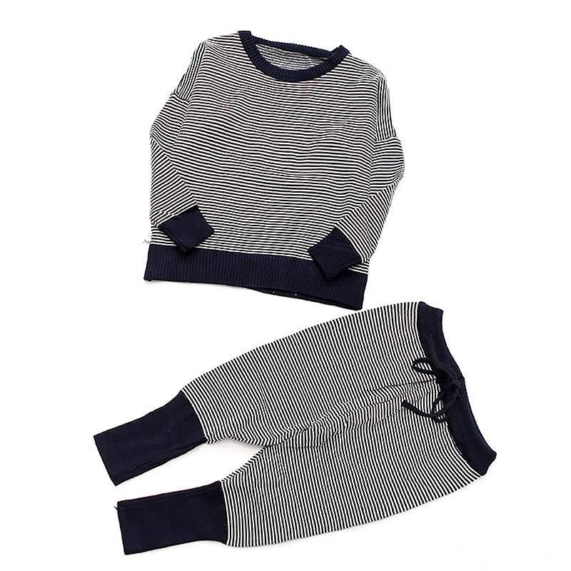 キッズ　ジュニア　子供服　男の子　セットアップ　上下セット　長袖トップス　ボトムス　長パン　ボーダー　かわいい　キュート　カジュアル　幼稚園　保育園　お出かけ　ルームウェア　ブラック　送料無料