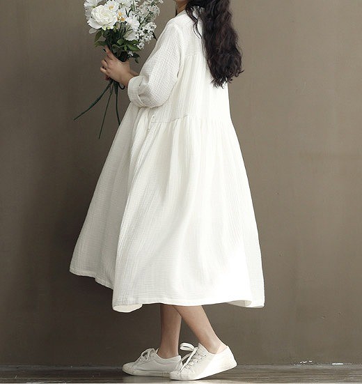 レディース　ワンピース　Aライン　ロングワンピース　長袖　無地　ボタン　シンプル　春　シック　ゆったり　大人可愛い　大きいサイズ　カジュアル　デート　普段着　リラックス　ホワイト　ネイビー　送料無料