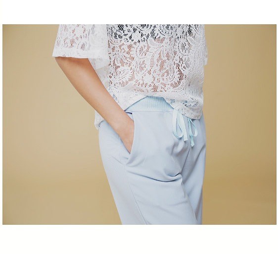 レディース　ファッション　レースパターン　Ｔシャツ　半袖　襟付き　かわいい　大人カジュアル　夏　外出　アウトドア　涼しい　透け　ホワイト　ブラック　送料無料