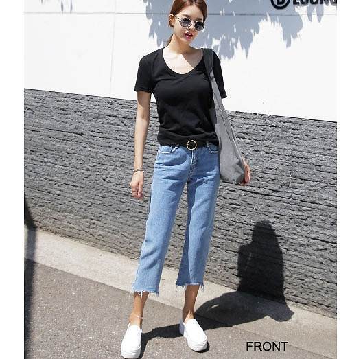 レディース　ボトムス　ストレート　デニムパンツ　フレイドヘム　ジーンズ　切りっぱなし　無地　スリム　美脚　脚長効果　大人カジュアル　人気　お出かけ　普段着　リゾート　デート　ブルー　送料無料