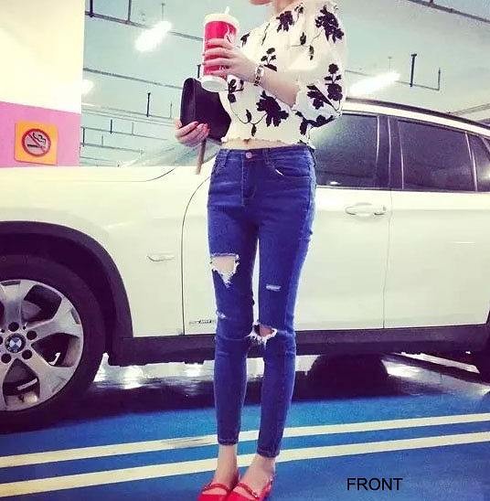 レディース　ボトムス　クラッシュ　デニムパンツ　ダメージ　スキニー　ジーンズ　ストレッチ　柔らか素材　無地　美脚　脚長効果　大人カジュアル　春夏　普段着　リゾート　デート　ブルー　送料無料