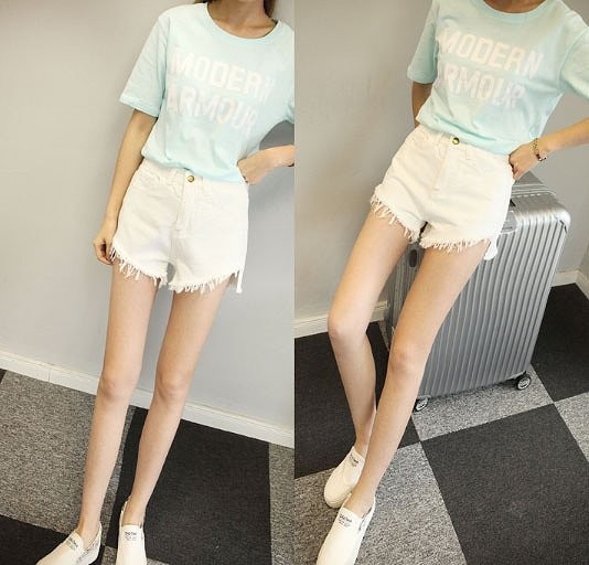 レディース　ボトムス　デニム　ショートパンツ　短パン　フレイドヘム　クラッシュ　切りっぱなし　ダメージ　無地　脚長効果　大きいサイズ　大人カジュアル　人気　お出かけ　普段着　リゾート　デート　ホワイト　ブルー　ブラック　送料無料