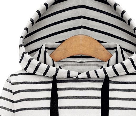 レディース　トップス　ワンピース　ボーダー　フード　かわいい　おしゃれ　ファッション　デート　外出　長袖　スカート　ホワイト　ブラック　ネイビー　送料無料