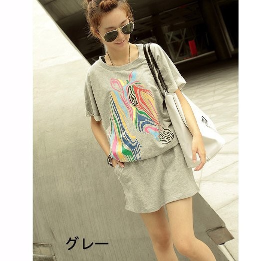 レディース　ファッション　女性　かわいい　Ｔシャツ　半袖　アニマルストライプ　大人カジュアル　夏　外出　アウトドア　レジャー　外出　グレー　ホワイト　送料無料