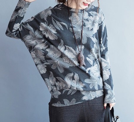 レディース　トップス　ドルマン　カットソー　Tシャツ　ラウンドネック　長袖　花柄　フラワー　シンプル　エレガント　上品　フリーサイズ　フェミニン　オフィス　デート　お出かけ　デイリー　ネイビー　送料無料