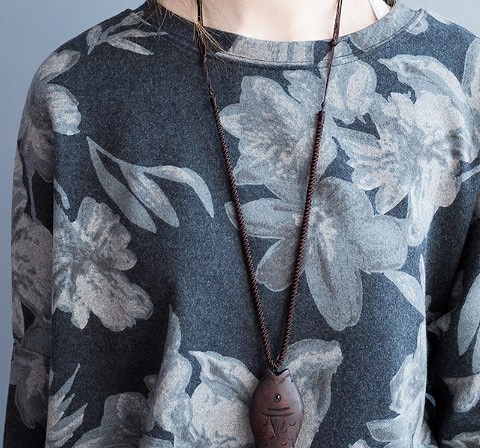 レディース　トップス　ドルマン　カットソー　Tシャツ　ラウンドネック　長袖　花柄　フラワー　シンプル　エレガント　上品　フリーサイズ　フェミニン　オフィス　デート　お出かけ　デイリー　ネイビー　送料無料