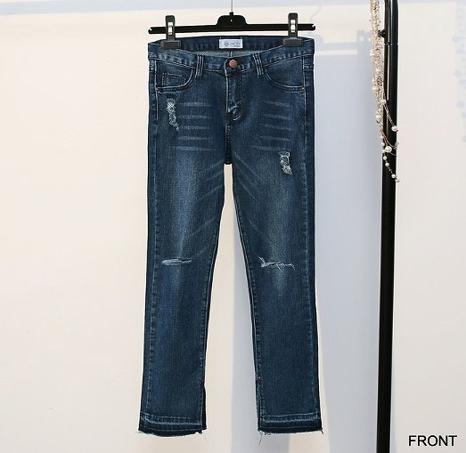 レディース　クラッシュ加工　ダメージ　デニム　切りっぱなし　スリット　ジーンズ　ジーパン　美脚　脚長　美シルエット　人気　春　夏物　女性　大人　カジュアル　キュート　可愛い　フェミニン　上品　おしゃれ　ファッション　ネイビー　S　M　L　サイズ　送料無料