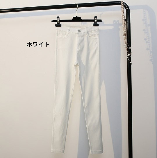 レディース　レギンスパンツ　スパッツ　ストレッチ　スリム　細身　タイト　ボトムス　春物　夏物　女性　大人　カジュアル　可愛い　フェミニン　おしゃれ　ファッション　美脚　脚長　美シルエット　ブラック　Ｓ　Ｍ　Ｌ　サイズ　送料無料