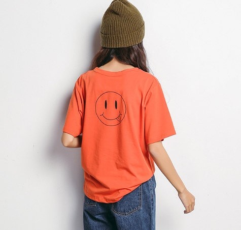 レディース　スマイル　プリント　Tシャツ　半袖　ラウンドネック　トップス　人気　春　夏物　女性　大人　カジュアル　キュート　可愛い　フェミニン　おしゃれ　ファッション　ホワイト　ネイビー　オレンジ　ブルー　フリーサイズ　ワンサイズ　送料無料