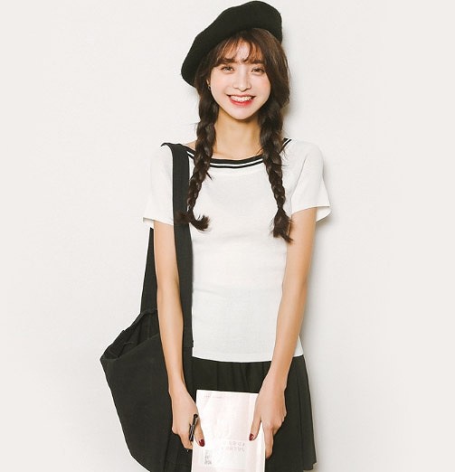 レディース　カットソー　ニット　セーター　半袖　ラウンドネック　トップス　人気　春　夏物　女性　大人　カジュアル　キュート　可愛い　フェミニン　おしゃれ　ファッション　ブルー　ピンク　パープル　ブラック　ネイビー　フリーサイズ　ワンサイズ　送料無料