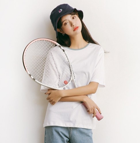 レディース　半袖　Tシャツ　ラウンドネック　トップス　人気　春　夏物　女性　大人　カジュアル　キュート　可愛い　フェミニン　おしゃれ　ファッション　ホワイト　ブルー　グリーン　ブラウン　フリーサイズ　ワンサイズ　送料無料
