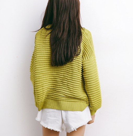 レディース　デニム　ショートパンツ　短パン　ジーンズ　ショーパン　切りっぱなし　人気　春物　夏物　女性　大人　カジュアル　キュート　可愛い　フェミニン　セクシー　おしゃれ　ファッション　ブラック　ホワイト　黒　白　S　M　L　サイズ　送料無料