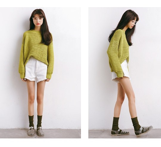 レディース　デニム　ショートパンツ　短パン　ジーンズ　ショーパン　切りっぱなし　人気　春物　夏物　女性　大人　カジュアル　キュート　可愛い　フェミニン　セクシー　おしゃれ　ファッション　ブラック　ホワイト　黒　白　S　M　L　サイズ　送料無料