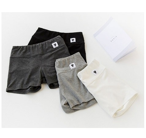 レディース　ショートパンツ　短パン　ショーパン　ホットパンツ　ヨガパンツ　人気　春物　夏物　女性　大人　カジュアル　キュート　可愛い　フェミニン　セクシー　おしゃれ　ファッション　ホワイト　グレー　ブラック　フリーサイズ　ワンサイズ　送料無料