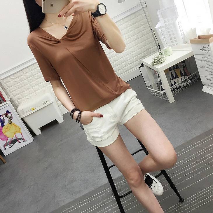 レディース　トップス　Tシャツ　無地　カットソー　ドレープドネック　半袖　綿　シンプル　カジュアル　エレガント　大人可愛い　フェミニン　デート　お出かけ　普段着　ホワイト　ブラック　送料無料