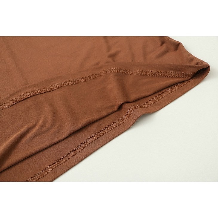 レディース　トップス　Tシャツ　無地　カットソー　ドレープドネック　半袖　綿　シンプル　カジュアル　エレガント　大人可愛い　フェミニン　デート　お出かけ　普段着　ホワイト　ブラック　送料無料