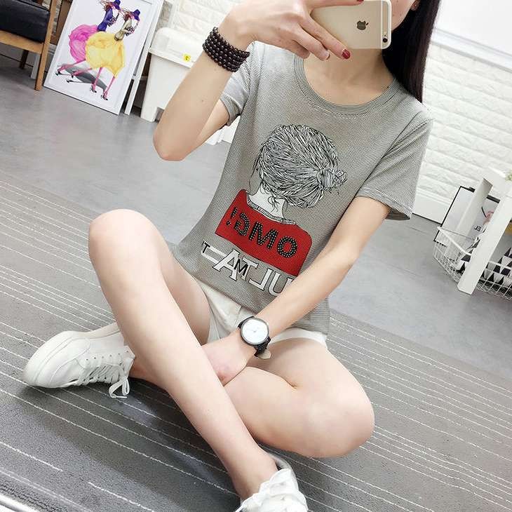 レディース　トップス　Tシャツ　半袖　ストライプ　プリント　スリム　カジュアル　大人可愛い　フェミニン　デート　お出かけ　普段着　送料無料