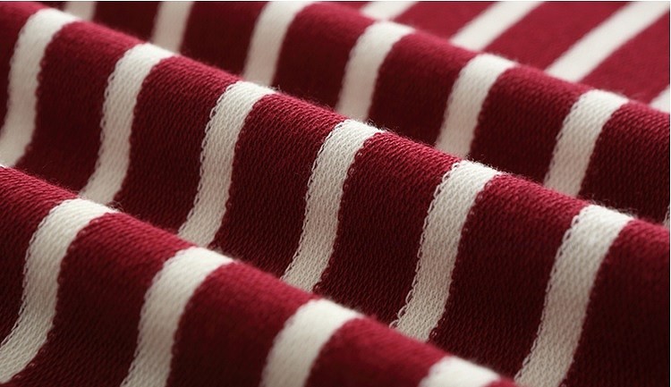 レディース　トップス　Tシャツ　ボーダー　カットソー　ドルマン　長袖　シンプル　コットン　カジュアル　大人可愛い　フェミニン　オフィス　通勤　OL　デート　お出かけ　ブラック　レッド　送料無料