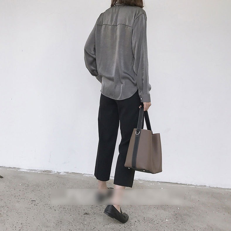 レディース　トップス　シャツ　ブラウス　長袖　無地　シンプル　リボン　シルク　ふんわり　ゆったり　おしゃれ　カジュアル　フェミニン　かわいい　上品　エレガント　オフィス　ビジネス　通勤　普段着　デート　グレー　ネイビー　ブラウン　送料無料