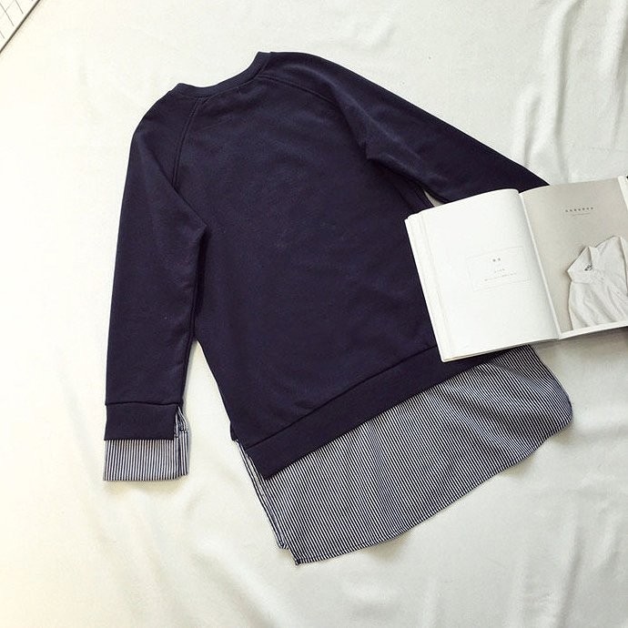 レディース　トップス　トレーナー　長袖　無地　チュニック　ストライプ　レイヤード　フェイク　重ね着風　スウェット　秋　冬　シンプル　ゆったり　おしゃれ　カジュアル　大人可愛い　フェミニン　デート　お出かけ　普段着　ブラック　ネイビー　送料無料