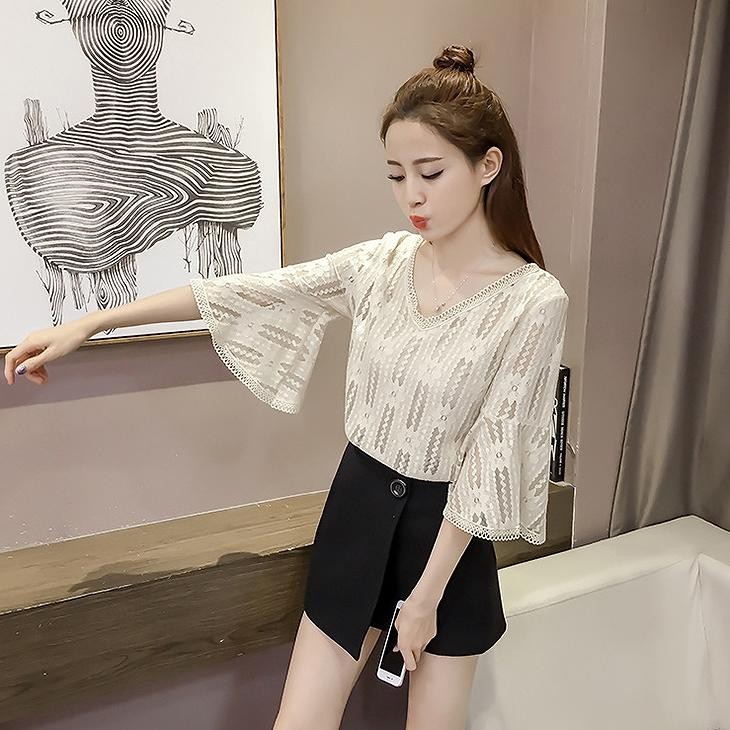 レディース　トップス　カットソー　レース　7分袖　無地　ベルスリーブ　Vネック　きれいめ　大きいサイズ　カジュアル　大人可愛い　エレガント　フェミニン　オフィス　デート　お出かけ　フォーマル　ベージュ　ホワイト　送料無料