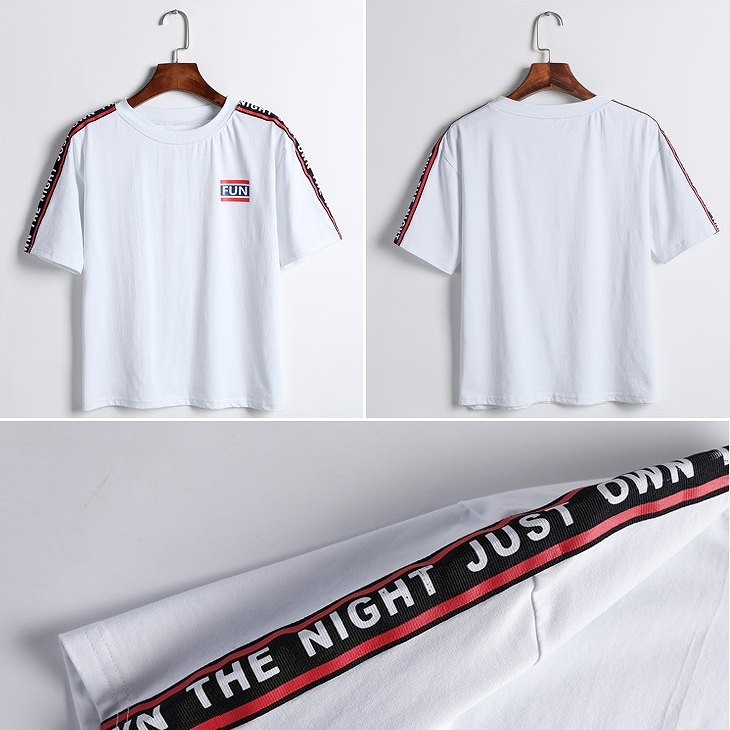 レディース　Tシャツ　ラウンドネック　プリント　半袖　ショートスリーブ　トップス　カジュアル　キュート　可愛い　フェミニン　エレガント　セクシー　おしゃれ　お出かけ　お呼ばれ　ブラック　ホワイト　白色　S　M　L　XL　サイズ　送料無料