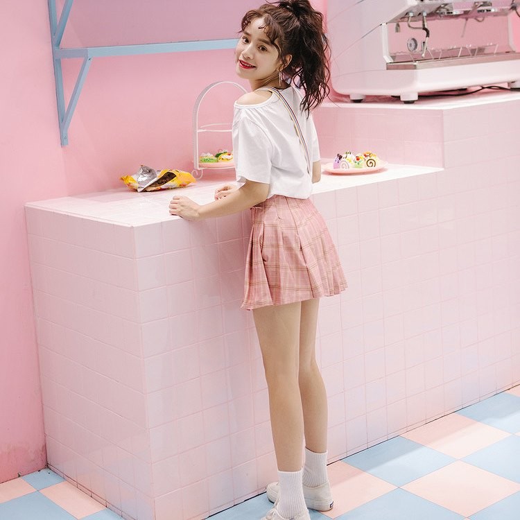 レディース　Tシャツ　半袖　クルーネック　ショルダーカット　ショートスリーブ　トップス　カジュアル　キュート　可愛い　フェミニン　エレガント　セクシー　おしゃれ　お出かけ　お呼ばれ　ブルー　ホワイト　ピンク　水色　白　S　M　L　XL　サイズ　送料無料