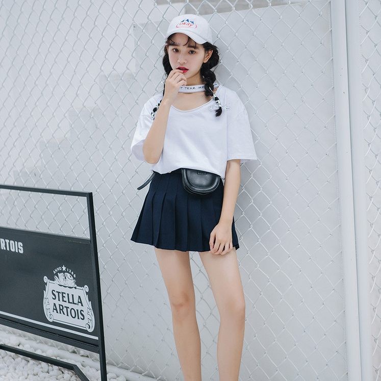 レディース　Tシャツ　半袖　ラウンドネック　ショートスリーブ　トップス　カジュアル　キュート　可愛い　フェミニン　エレガント　セクシー　おしゃれ　お出かけ　お呼ばれ　ブラック　ホワイト　イエロー　黄色　白　黒　S　M　L　XL　サイズ　送料無料