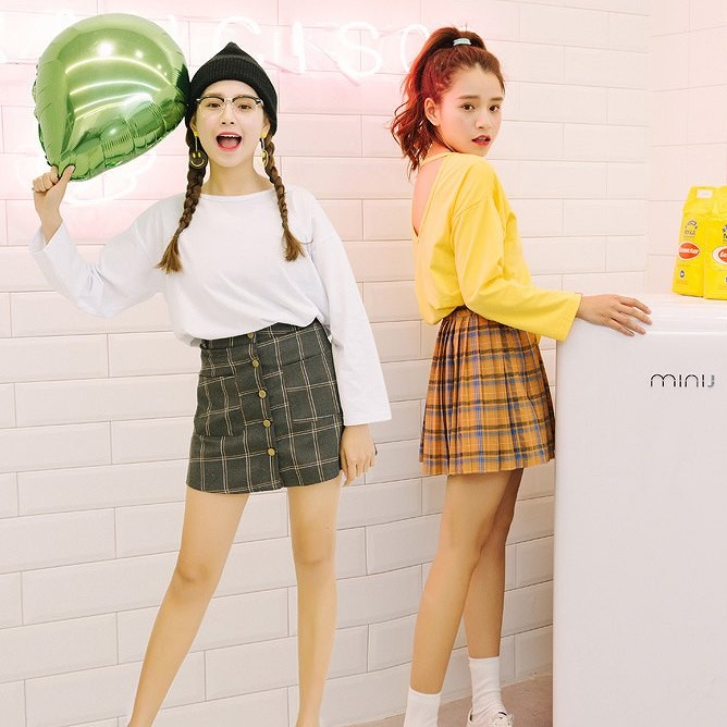 レディース　トップス　Tシャツ　カットソー　ラウンドネック　長袖　無地　大きいサイズ　カジュアル　大人可愛い　フェミニン　オフィス　デート　お出かけ　デイリー　イエロー　ホワイト　送料無料