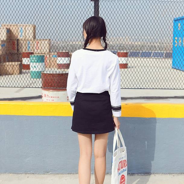 レディース　トップス　Tシャツ　カットソー　ラウンドネック　長袖　ライン　カジュアル　大人可愛い　フェミニン　オフィス　デート　お出かけ　デイリー　イピンク　ホワイト　送料無料