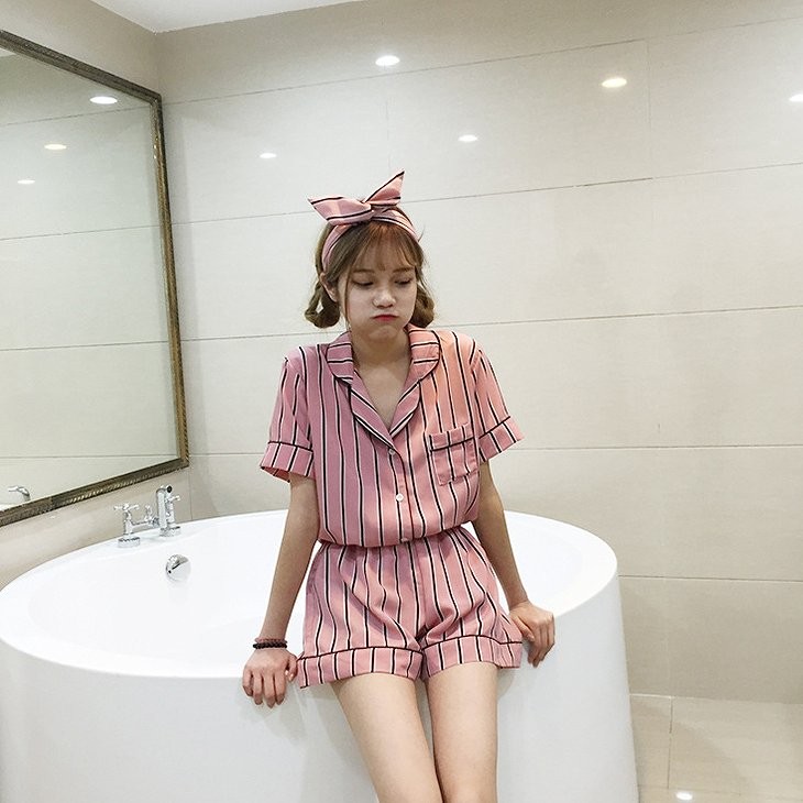 レディース　パジャマ　上下セット　ナイトウェア　半袖シャツ　ショートパンツ　ストライプ　カジュアル　フェミニン　大人可愛い　リラックス　ルームウェア　ラフスタイル　ピンク　ネイビー　送料無料