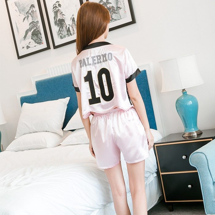 レディース　パジャマ　上下セット　ナイトウェア　半袖Tシャツ　ショートパンツ　ロゴ　バイカラー　大きいサイズ　カジュアル　フェミニン　大人可愛い　リラックス　ルームウェア　ラフスタイル　ピンク　送料無料