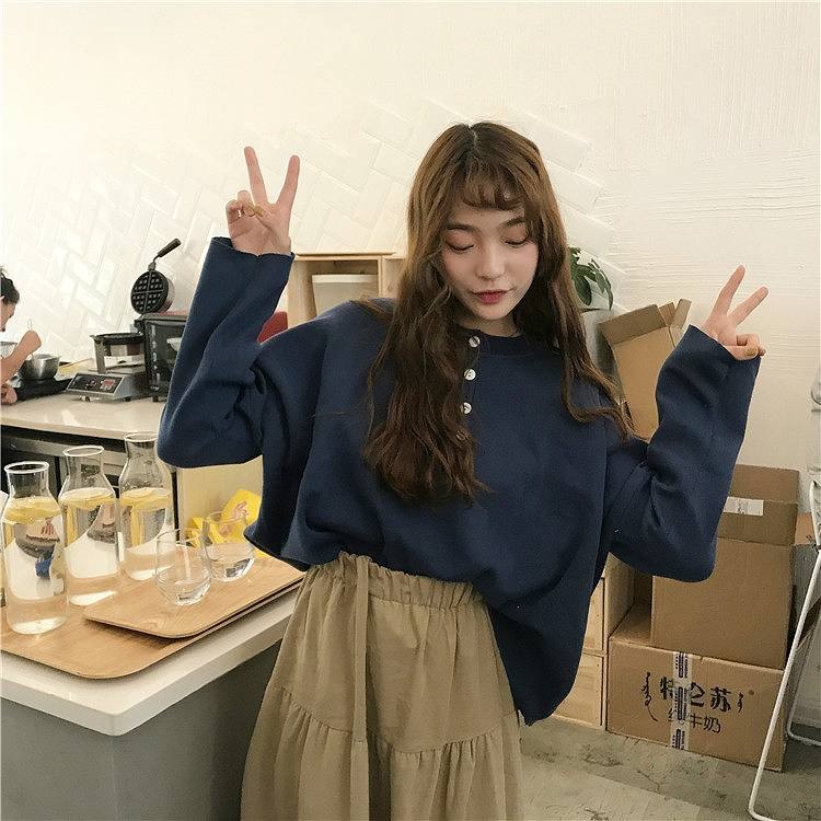 レディース　トップス　Tシャツ　長袖　バットスリーブ　ボタン　無地　カットソー　秋　シンプル　ゆったり　おしゃれ　カジュアル　大人可愛い　フェミニン　デート　お出かけ　普段着　オレンジ　ブルー　イエロー　送料無料