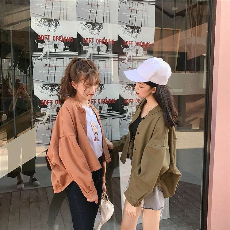 レディース　アウター　ジャケット　長袖　無地　綿　コットン　ショート丈　フィッシュテール　シンプル　ゆったり　おしゃれ　カジュアル　大人可愛い　フェミニン　デート　お出かけ　普段着　カーキ　グリーン　送料無料