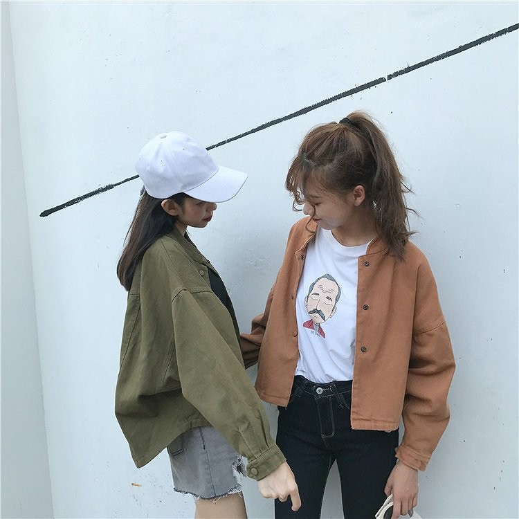 レディース　アウター　ジャケット　長袖　無地　綿　コットン　ショート丈　フィッシュテール　シンプル　ゆったり　おしゃれ　カジュアル　大人可愛い　フェミニン　デート　お出かけ　普段着　カーキ　グリーン　送料無料