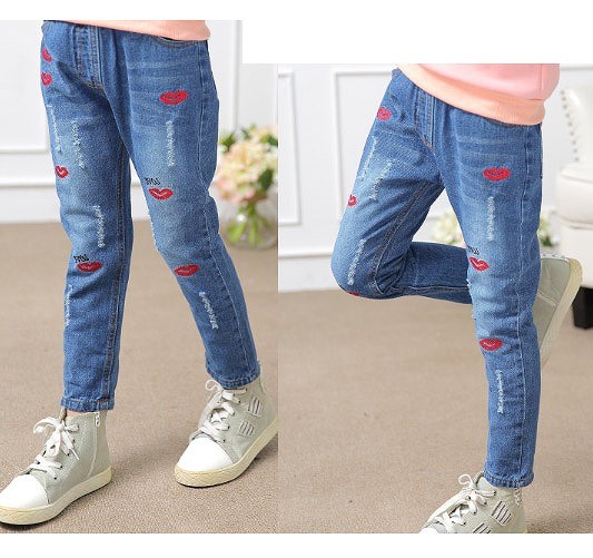 キッズ　ジュニア　子供服　女　女の子　ストレート　デニム　パンツ　長ズボン　さくらんぼ　キスマーク　アニマル　　送料無料