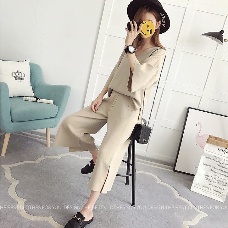 レディース　セットアップ　ニット　七分袖　Vネック　ワイドパンツ　七分丈　ルーズニット　2点セット　スリット　ゆったり　シンプル　カジュアル　可愛い　フェミニン　きれいめ　おしゃれ　お出かけ　通勤　ブラック　黒　カーキ　フリーサイズ　送料無料