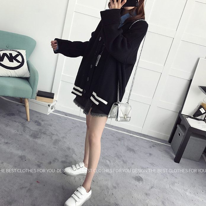 レディース　トップス　カーディガン　アウター　ニット　春　秋　シンプル　無地　ボタン　ライン　カジュアル　可愛い　フェミニン　ゆったり　おしゃれ　通勤　通学　ブラック　ブラウン　グレー　送料無料