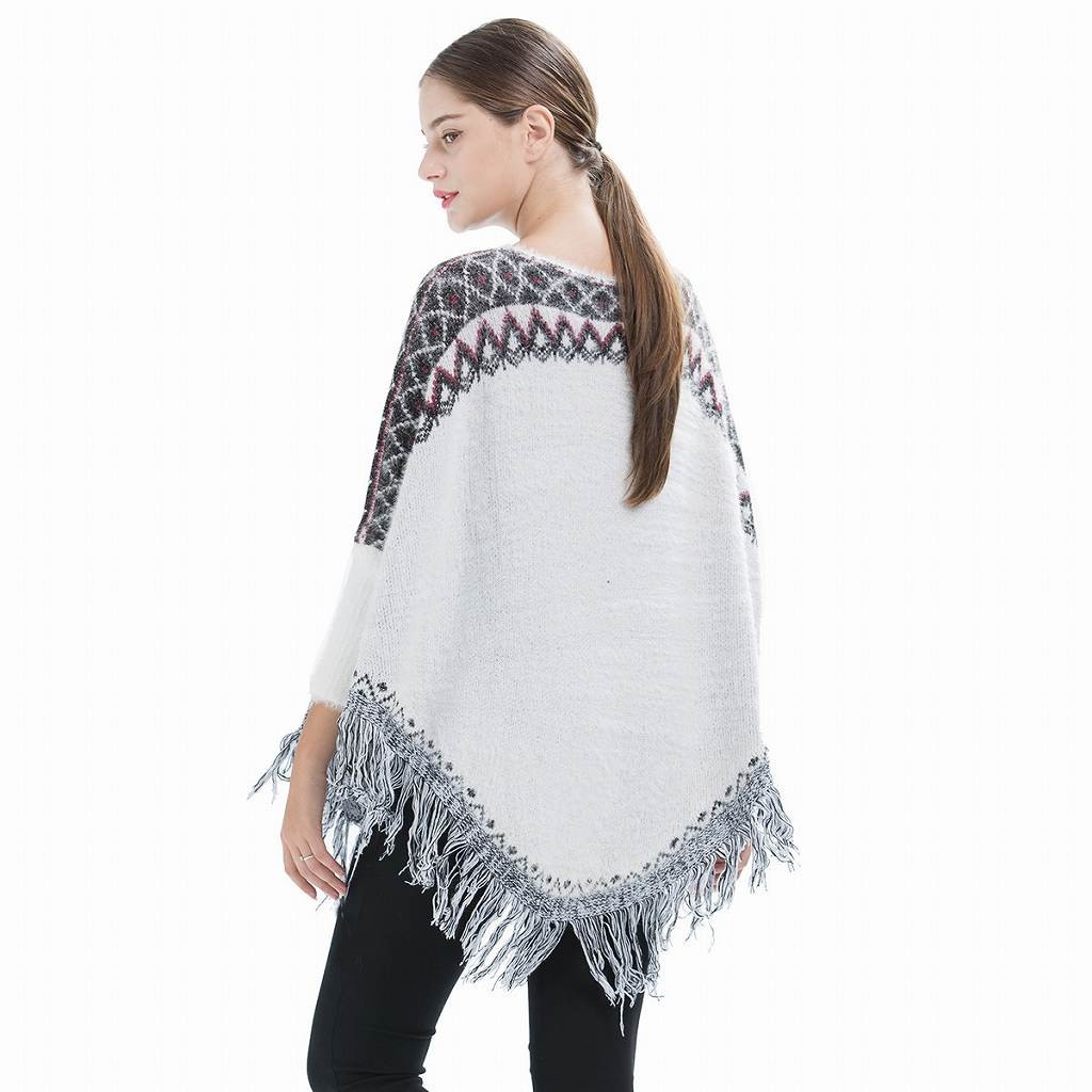 レディース　ニット　セーター　フリンジ　ポンチョ　ボートネック　長袖　ロングスリーブ　秋　冬　トップス　カジュアル　キュート　大人　可愛い　フェミニン　おしゃれ　お出かけ　デイリー　ホワイト　ブルー　フリーサイズ　ワンサイズ　送料無料