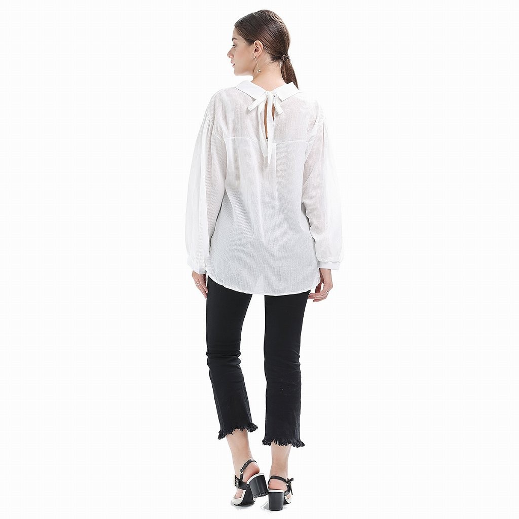 レディース　後ろリボン　ブラウス　ロングシャツ　長袖　ロングスリーブ　トップス　カジュアル　キュート　大人　可愛い　フェミニン　セクシー　おしゃれ　お出かけ　デイリー　ホワイト　白　フリーサイズ　ワンサイズ　送料無料