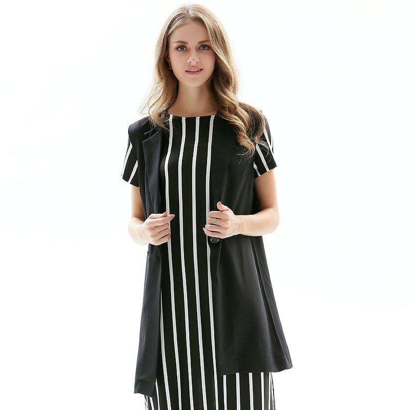 レディース　トップス　ベスト　ジレ　アウター　無地　ロング　綿　コットン　シンプル　おしゃれ　ビジネス　上品　大人可愛い　フェミニン　仕事　オフィス　お出かけ　普段着　グレー　ブラック　送料無料