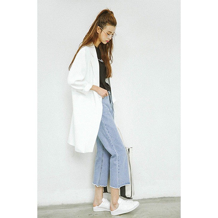 レディース　ボトムス　ジーンズ　デニム　ストレート　ワイド　クロップドパンツ　フレイドヘム　切りっぱなし　カットオフデニム　無地　9分丈　大人カジュアル　フェミニン　シンプル　リゾート　普段着　デイリー　春物　お出かけ　デート　ブルー　送料無料