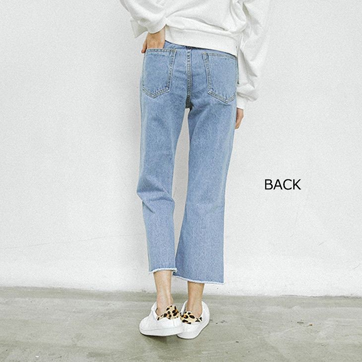 レディース　ボトムス　ジーンズ　デニム　ストレート　ワイド　クロップドパンツ　フレイドヘム　切りっぱなし　カットオフデニム　無地　9分丈　大人カジュアル　フェミニン　シンプル　リゾート　普段着　デイリー　春物　お出かけ　デート　ブルー　送料無料