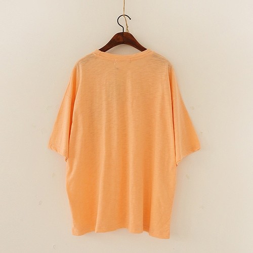 レディース　トップス　Tシャツ　カットソー　ラウンドネック　半袖　シンプル　ワンポイント　キュート　かわいい　フリーサイズ　カジュアル　大人可愛い　フェミニン　デート　お出かけ　ブルー　ホワイト　オレンジ　送料無料