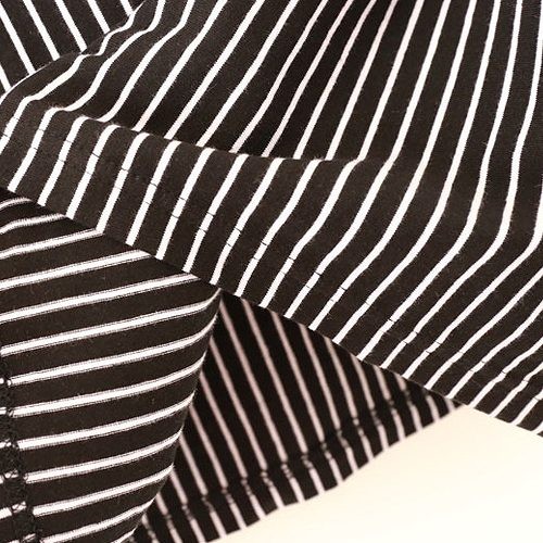 レディース　トップス　Tシャツ　カットソー　ラウンドネック　半袖　シンプル　ストライプ　キュート　かわいい　フリーサイズ　カジュアル　大人可愛い　フェミニン　デート　お出かけ　ホワイト　ブラック　送料無料