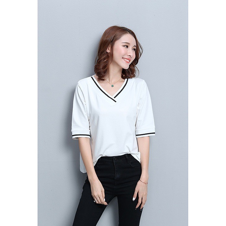 レディース　トップス　カットソー　Tシャツ　無地　Ｖネック　5分袖　半袖　綿　シンプル　ゆったり　カジュアル　大人可愛い　フェミニン　仕事着　オフィス　デート　お出かけ　普段着　ホワイト　白　送料無料