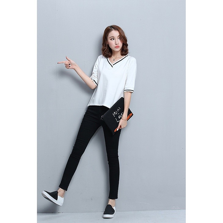 レディース　トップス　カットソー　Tシャツ　無地　Ｖネック　5分袖　半袖　綿　シンプル　ゆったり　カジュアル　大人可愛い　フェミニン　仕事着　オフィス　デート　お出かけ　普段着　ホワイト　白　送料無料