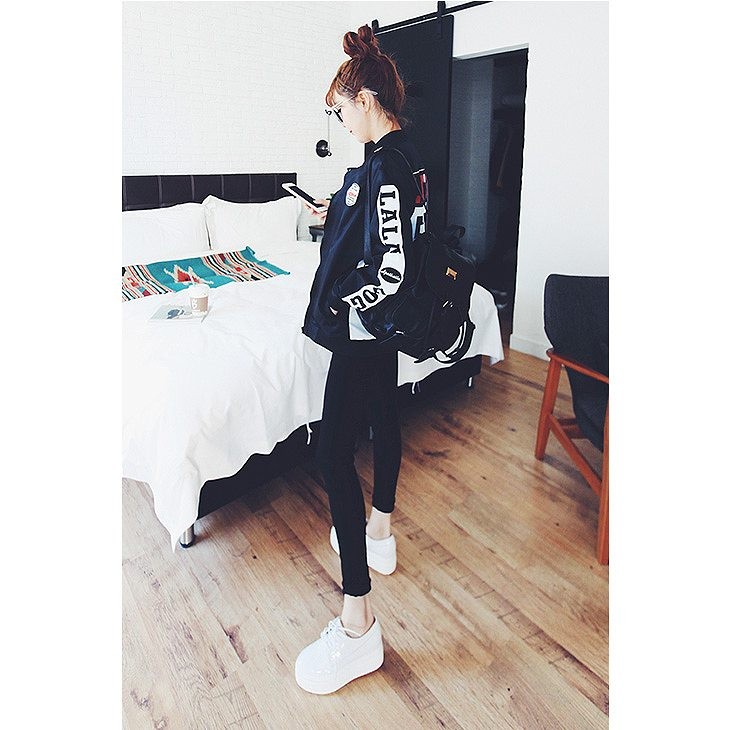 レディース　アウター　パーカー　ウィンドブレーカー　MA-1　スタジャン　春コート　スプリングコート　ジャケット　長袖　大きいサイズ　おしゃれ　シンプル　カジュアル　ブラック　送料無料