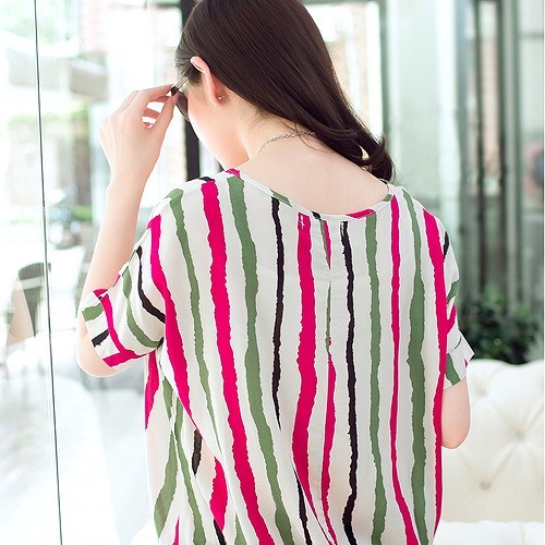 レディース　トップス　シャツ　カットソー　半袖　ストライプ　ポケット　ラウンドネック　シンプル　春　夏　ゆったり　大きいサイズ　カジュアル　大人可愛い　フェミニン　おしゃれ　通勤　デート　お出かけ　普段着　マルチカラー　送料無料