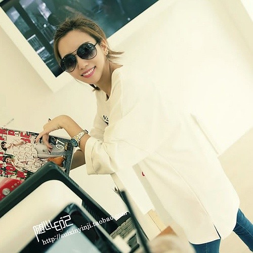 レレディース　トップス　Tシャツ　ロング　カットソー　チュニック　ラウンドネック　７分袖　綿　シンプル　プリント　ゆったり　カジュアル　大人可愛い　フェミニン　デート　お出かけ　普段着　ホワイト　送料無料